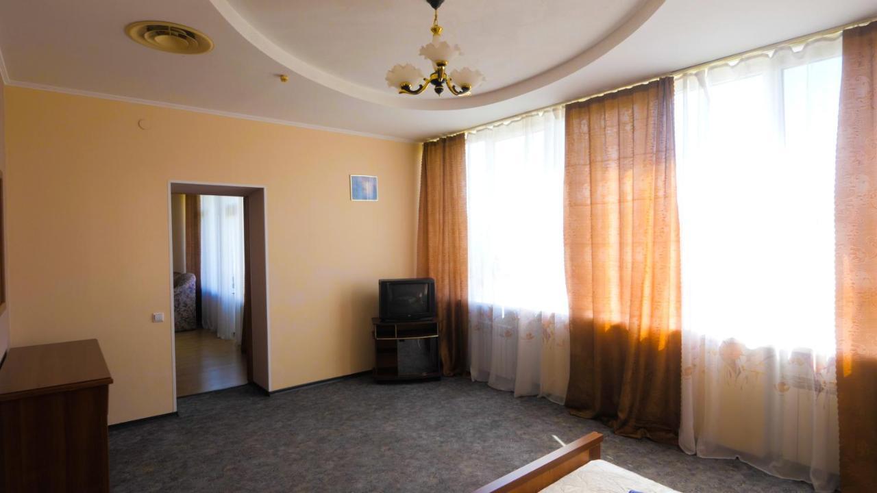 Pectoral On Khortytsia 호텔 Zaporizhia 외부 사진